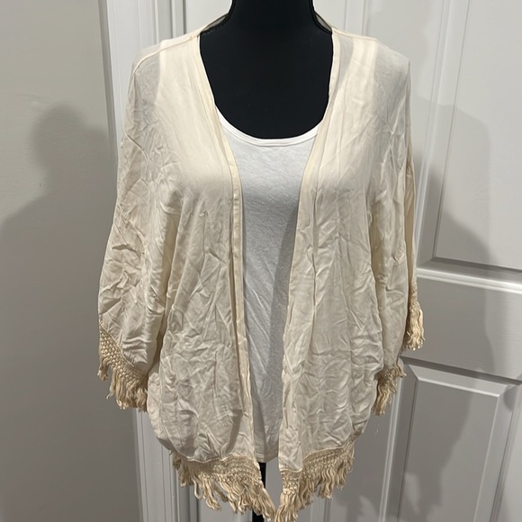 Ivory light weight jacket - Picture 4 of 5
